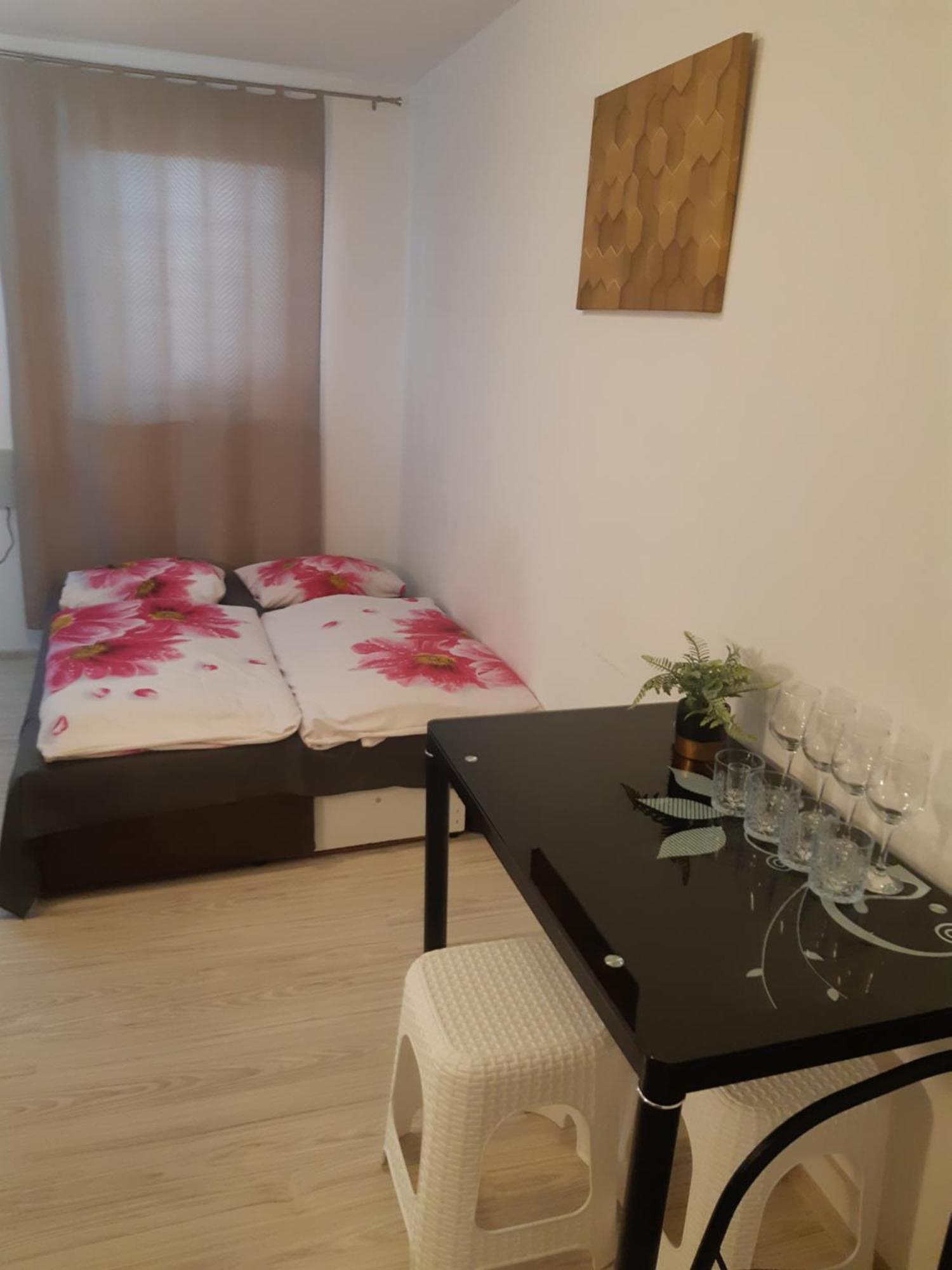Apartment Pharamis Bešeňová Екстериор снимка